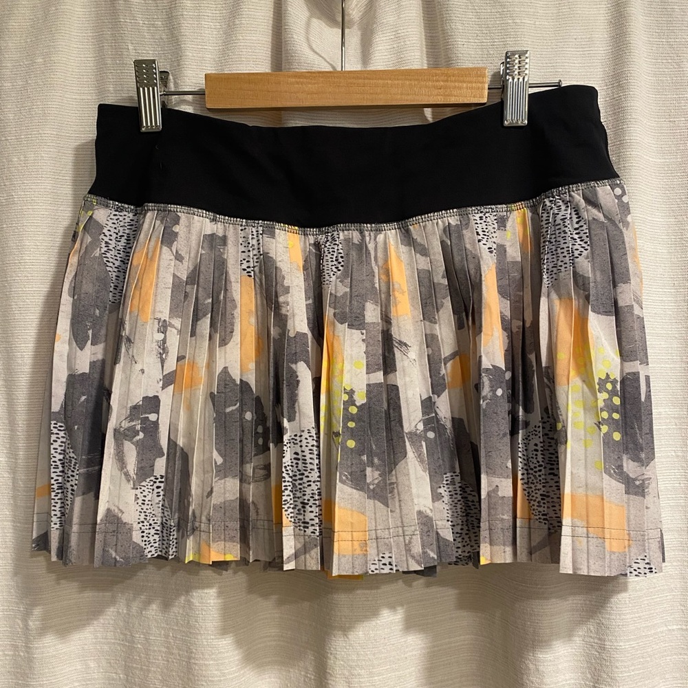 Lululemon pleated skirt